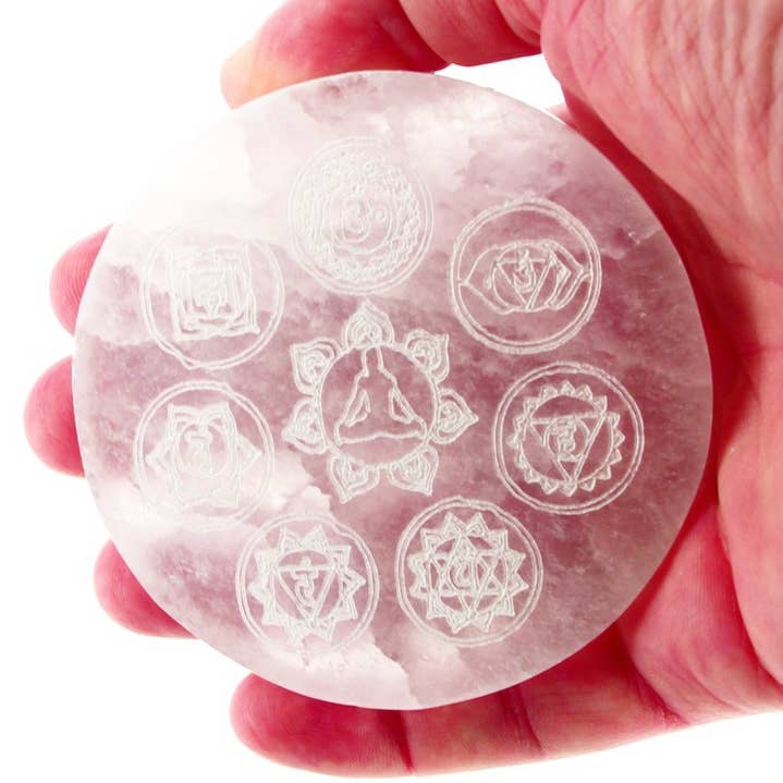 Círculo Selenita EXTRA Buda e 7 Chakras Ø 8 cm Esp. 1,3 cm por atacado de Artisans de Madagascar