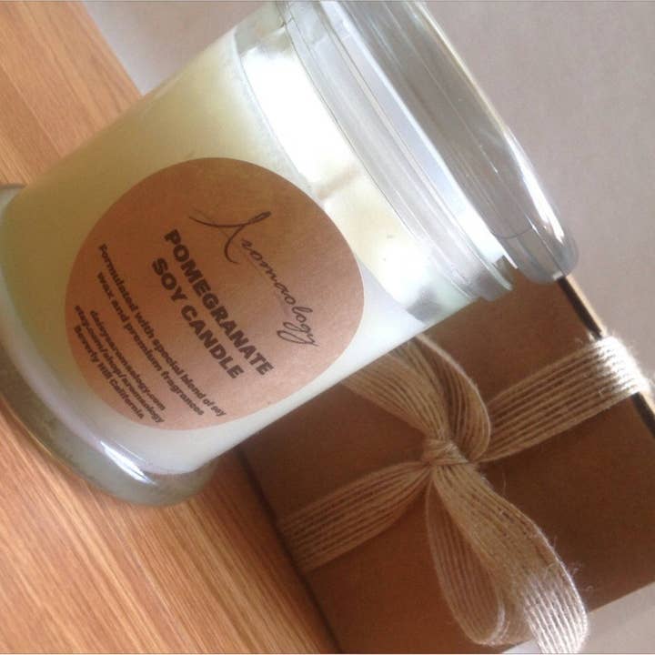 Candela di cera di soia al melograno per la vendita all'ingrosso da parte di Aromaology