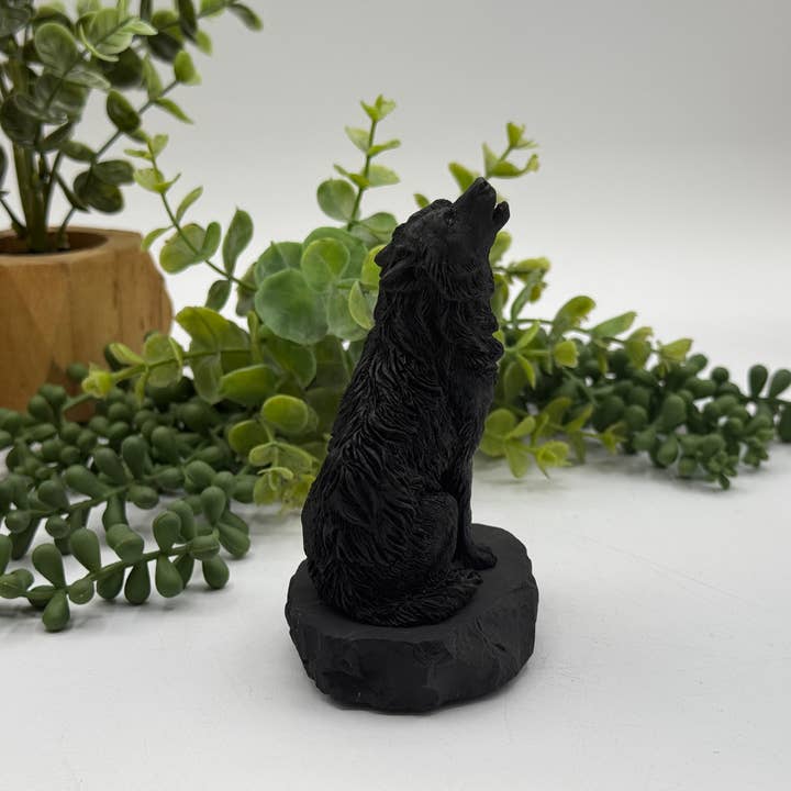 Meraki Gemstones - Wholesale Decorative Figurine - Shungite Figurine Wolf - EMF Protection