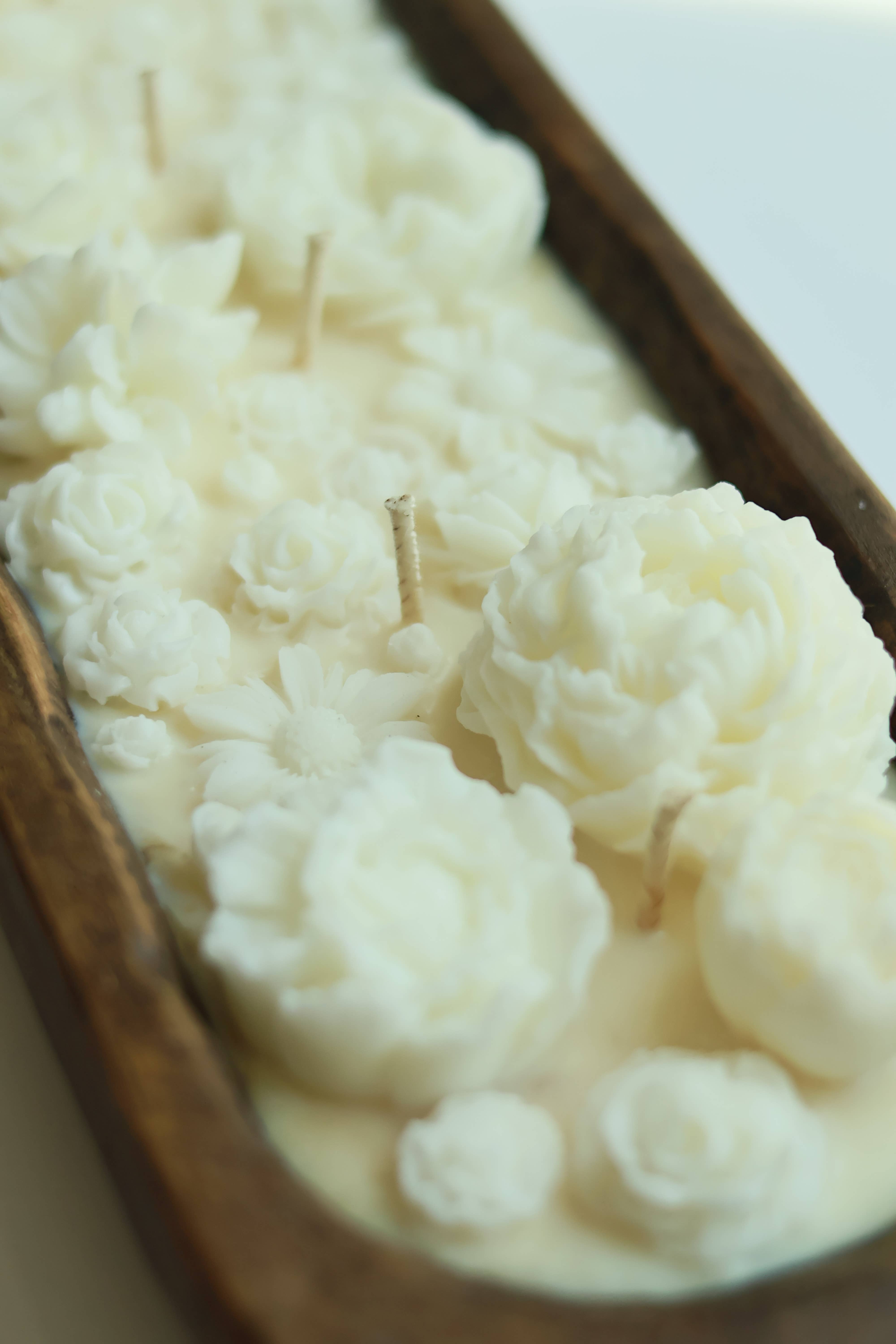 Agaboo Candle - Wholesale Novelty Candle - HUGE Flower Candle 28 oz -Dough Bowl Candle 19½" X 5½" X 2"5