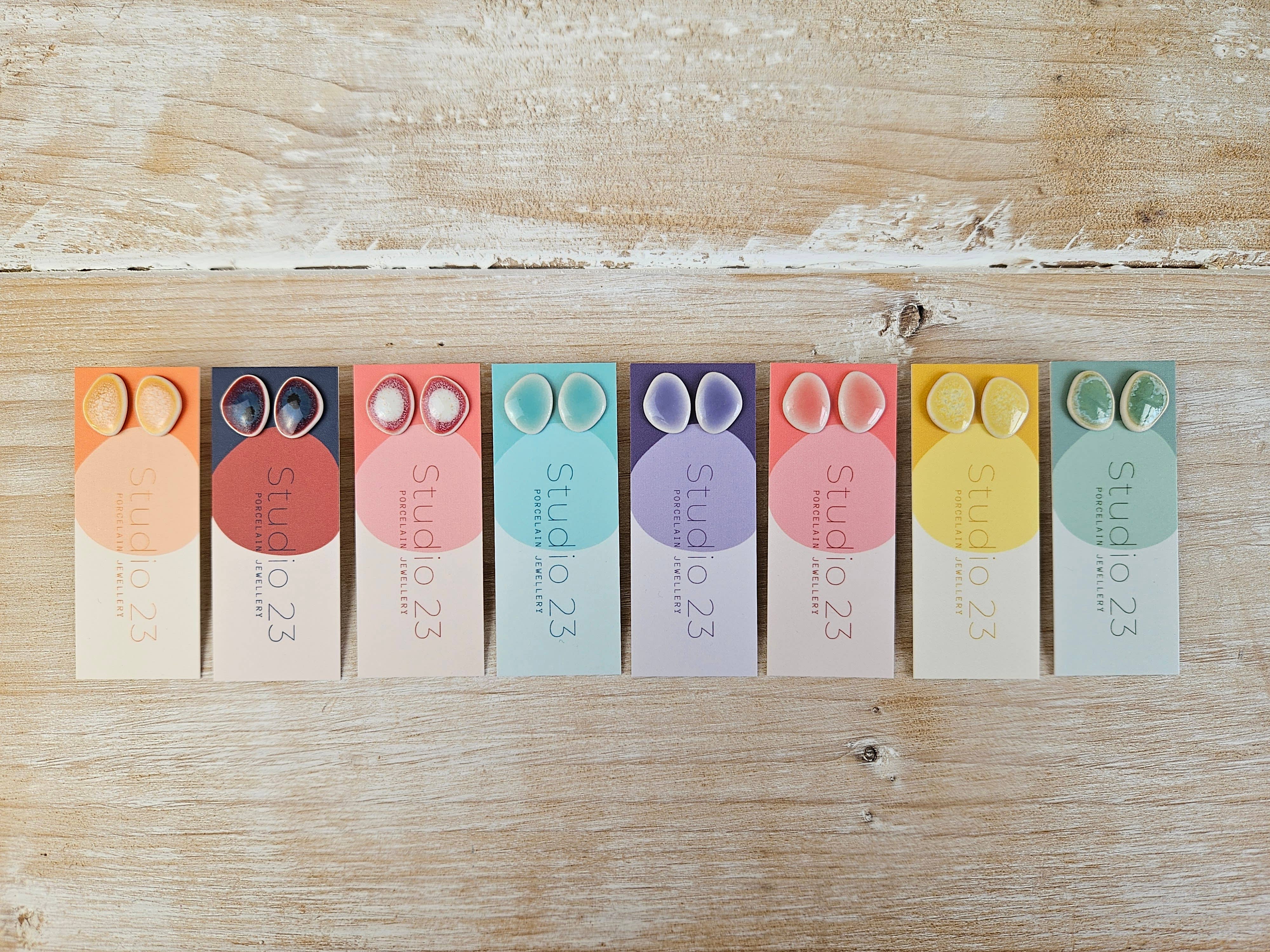 Studio 23 Ceramics - Vendita all'ingrosso Orecchini a bottone - Selezione di borchie4