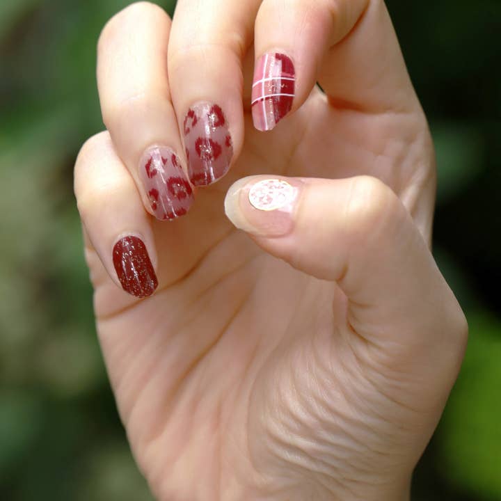 Envoltórios de unha de chita vermelho borgonha/tiras de esmalte leopardo/adesivos de unhas glitter 3D/envoltórios de unhas de animais xadrez transparente frete grátis por atacado de ClebleNails