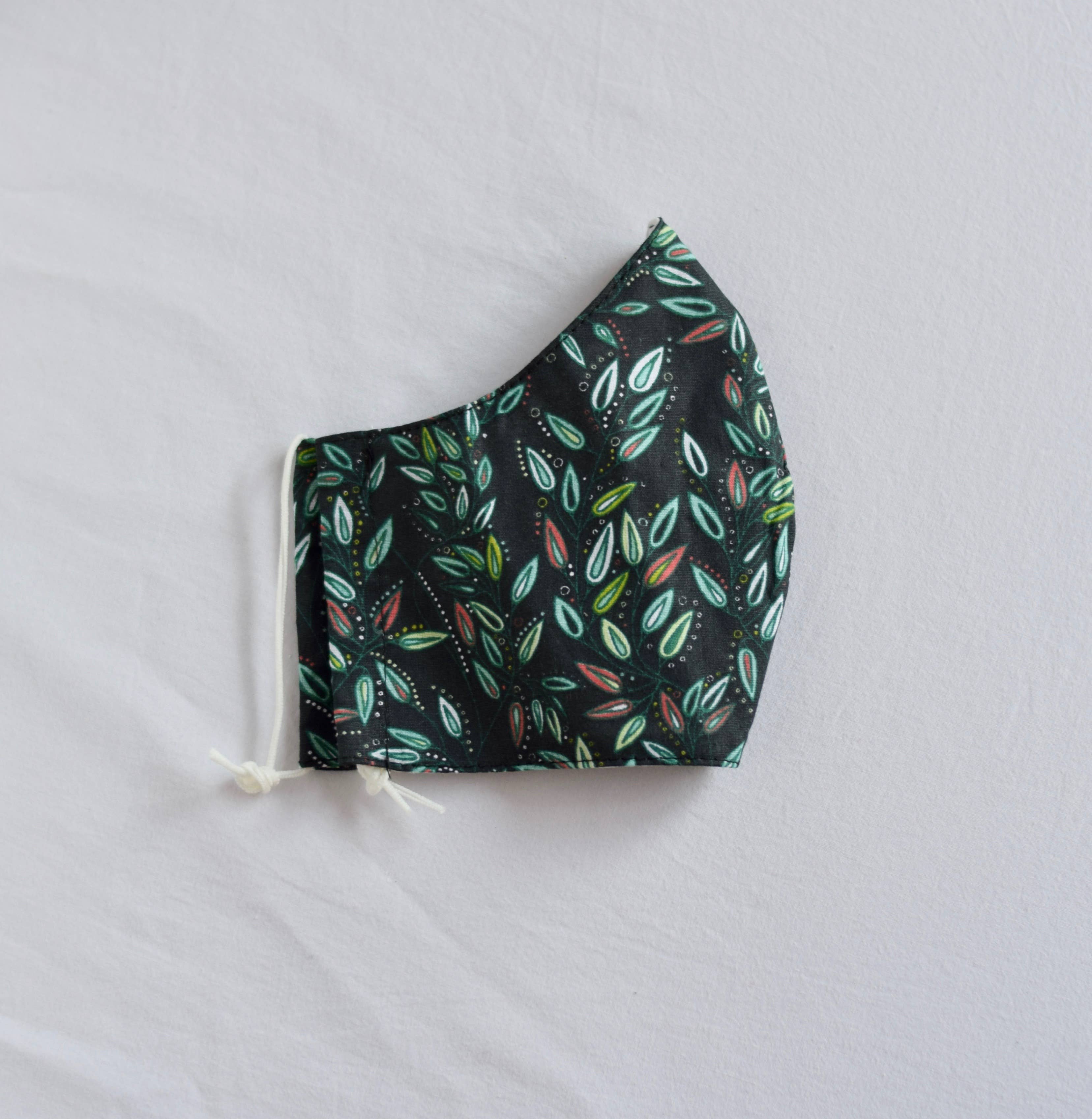 Petitama - Wholesale Non-Medical Disposable Mask - Leaves face mask