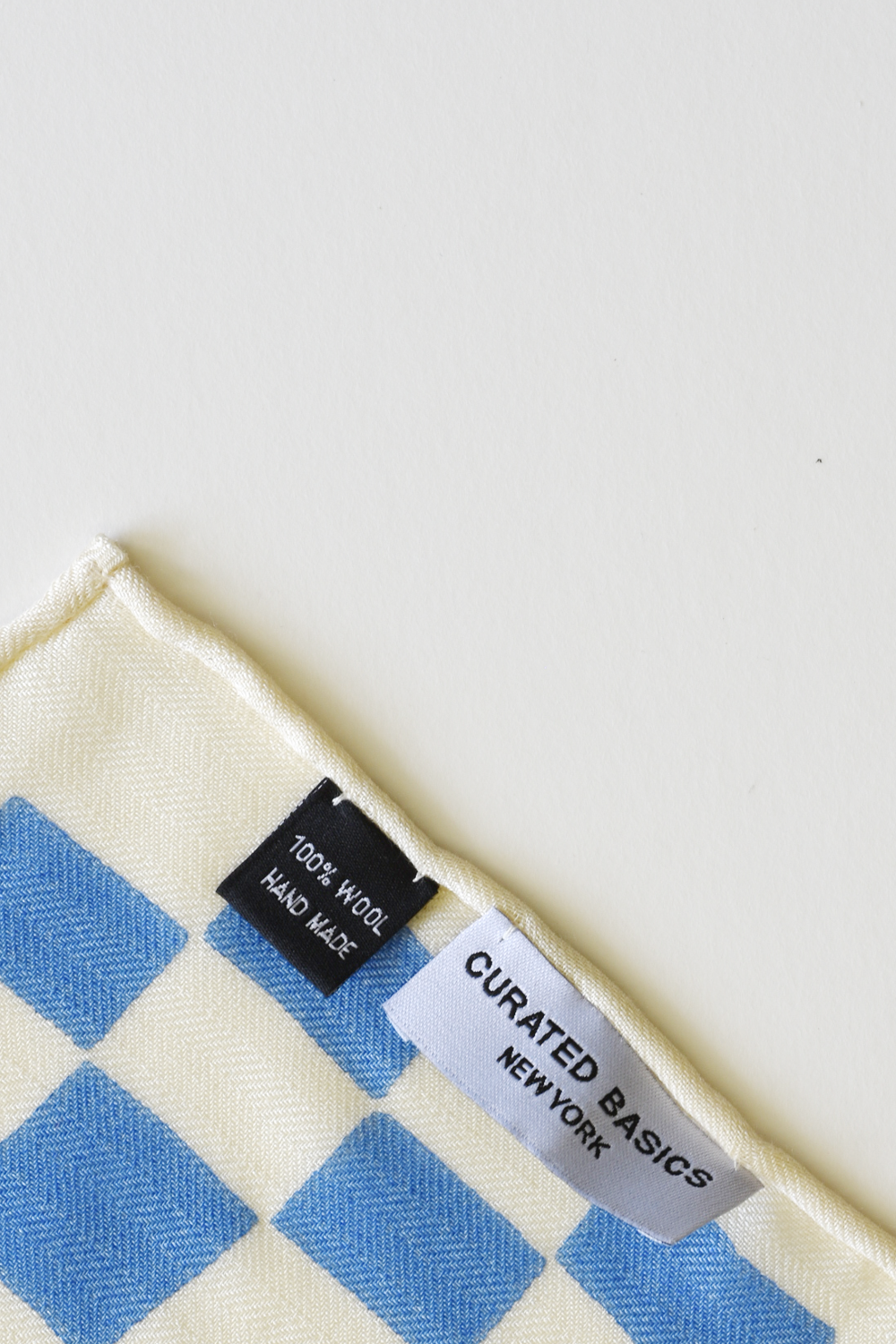 Curated Basics - Vente Mouchoir de poche – homme - Carré de poche en laine bleu1