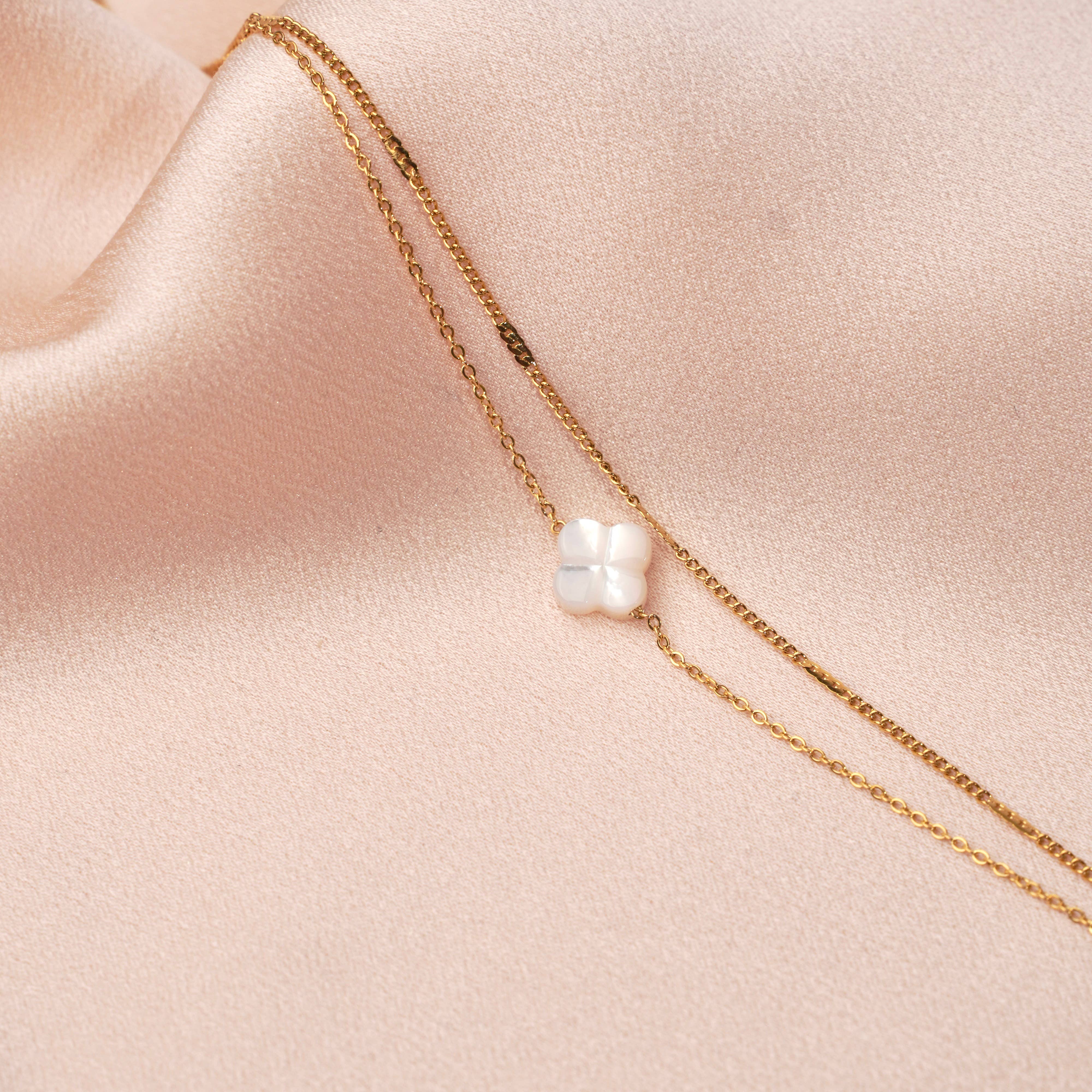 Victoire Collection - Wholesale Charm/Dangle Bracelet - Double white clover bracelet1