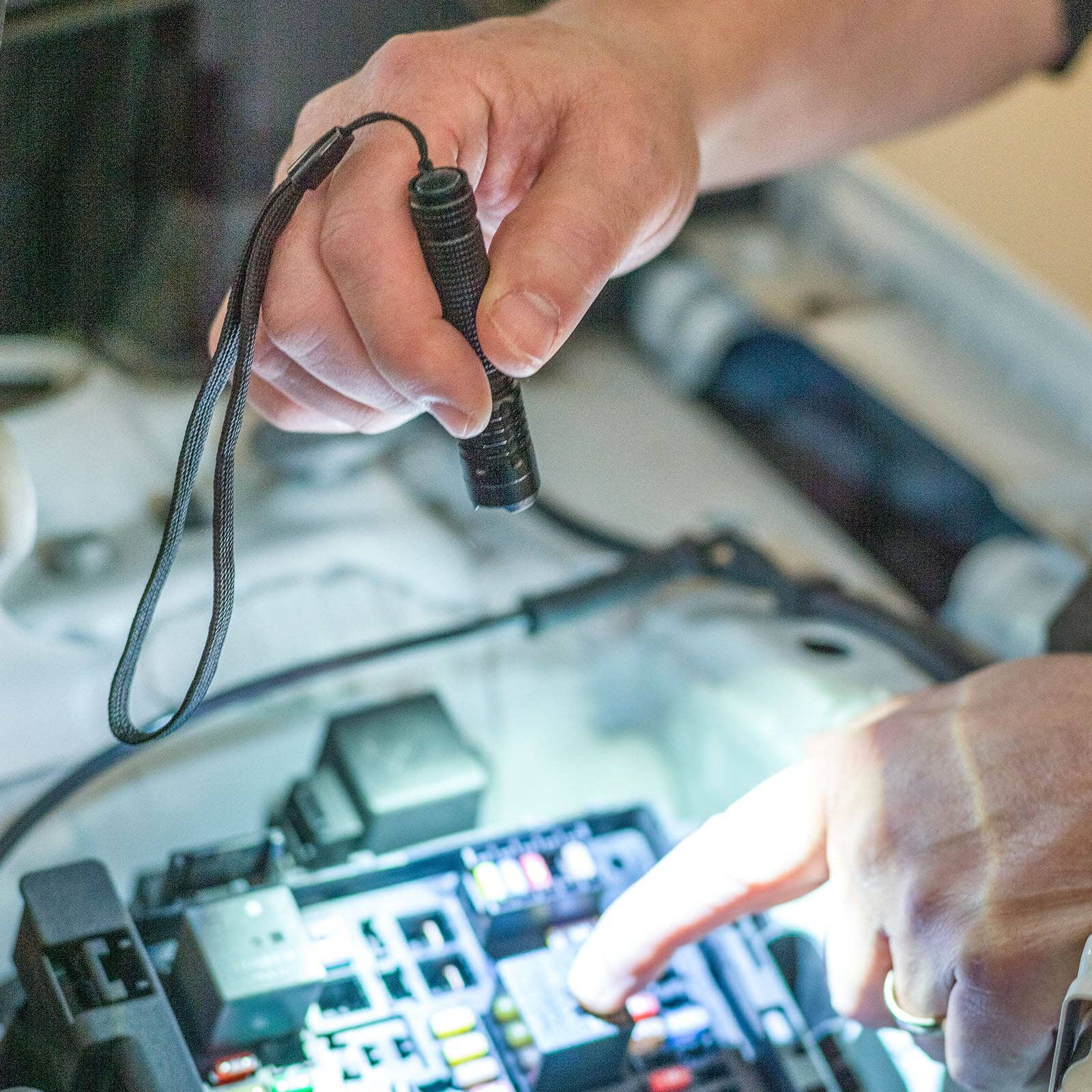 LitezAll - Wholesale Flashlight - LitezAll 120 Lumen Compact Tactical Flashlight 2 Pack18