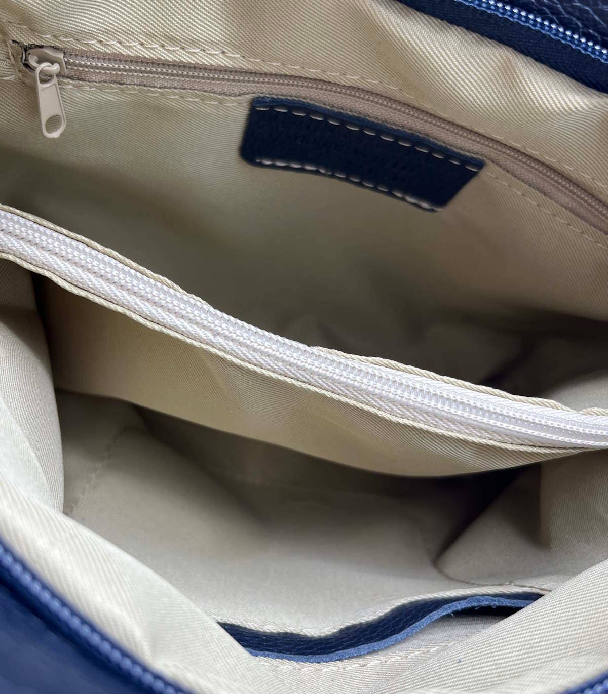 Suie Valentini srl - Wholesale Shoulder Bag - Women's - Genuine leather shoulder bag,Made in Italy, art. 11247917