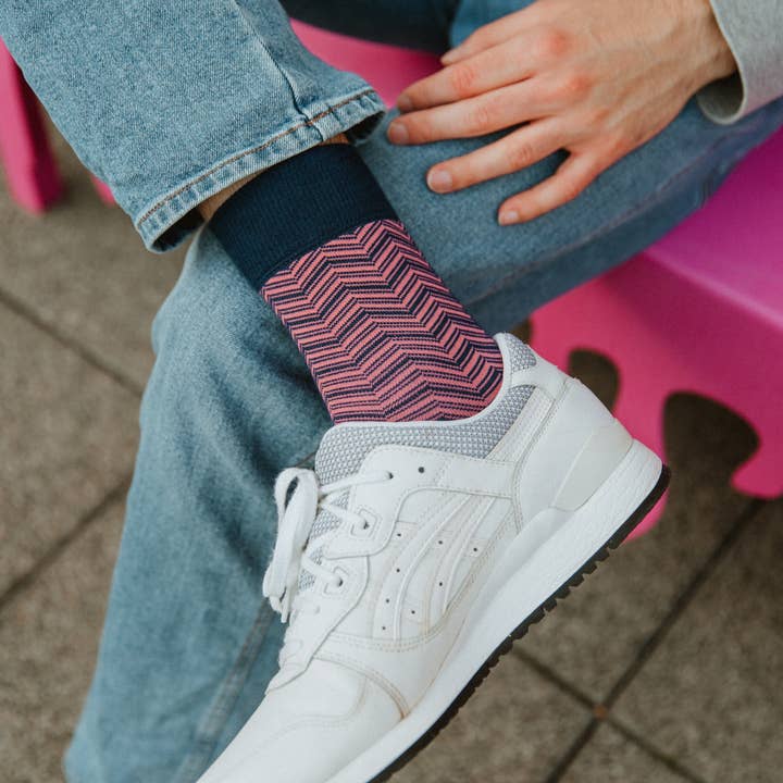 Slopes&Town - Wholesale Belt - Unisex - Gift box belt Ray and Pink Herringbone Socks4