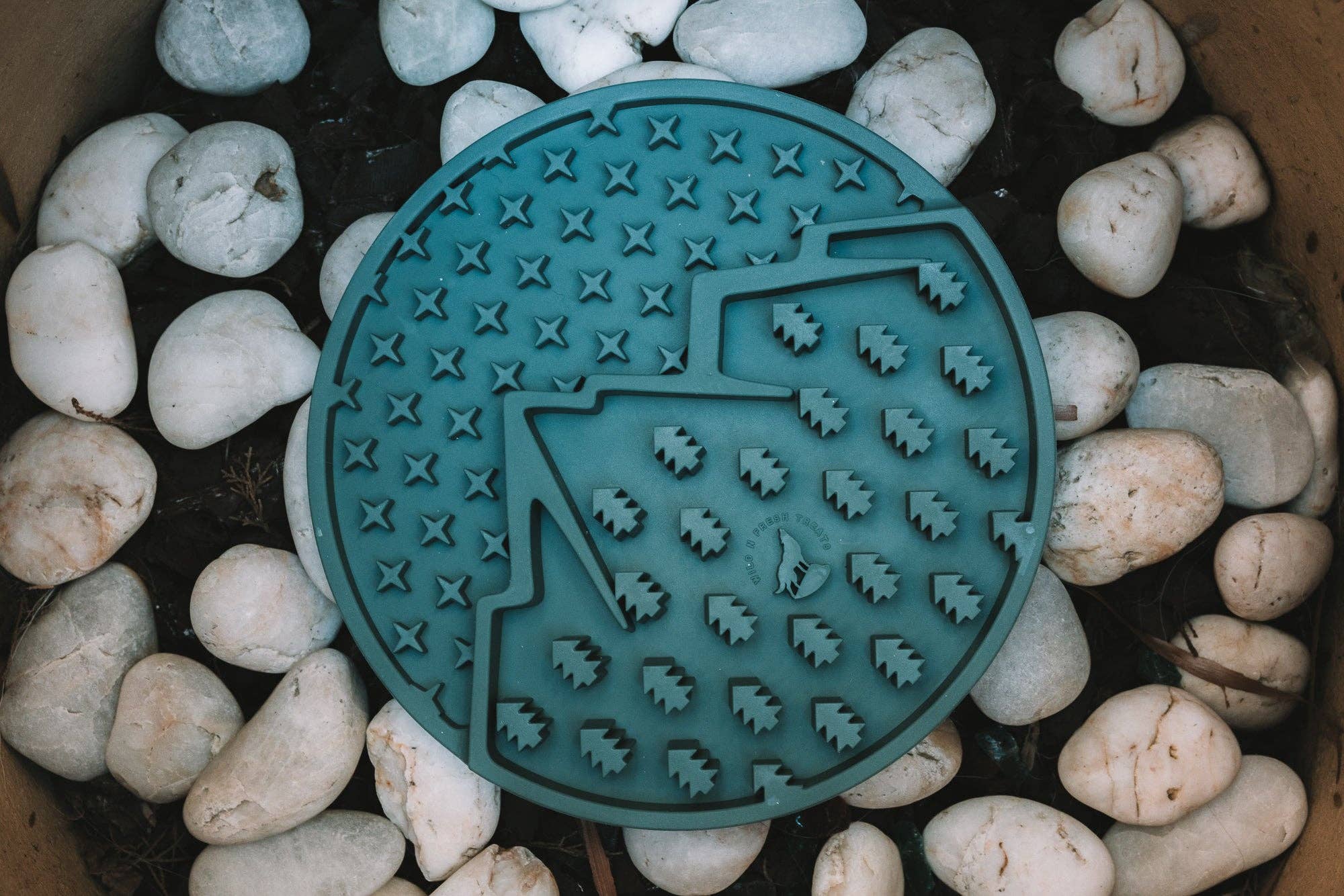 Wild n Fresh Treats - Wholesale Pet Food Mat - Dog - Mountain Grub Mat9