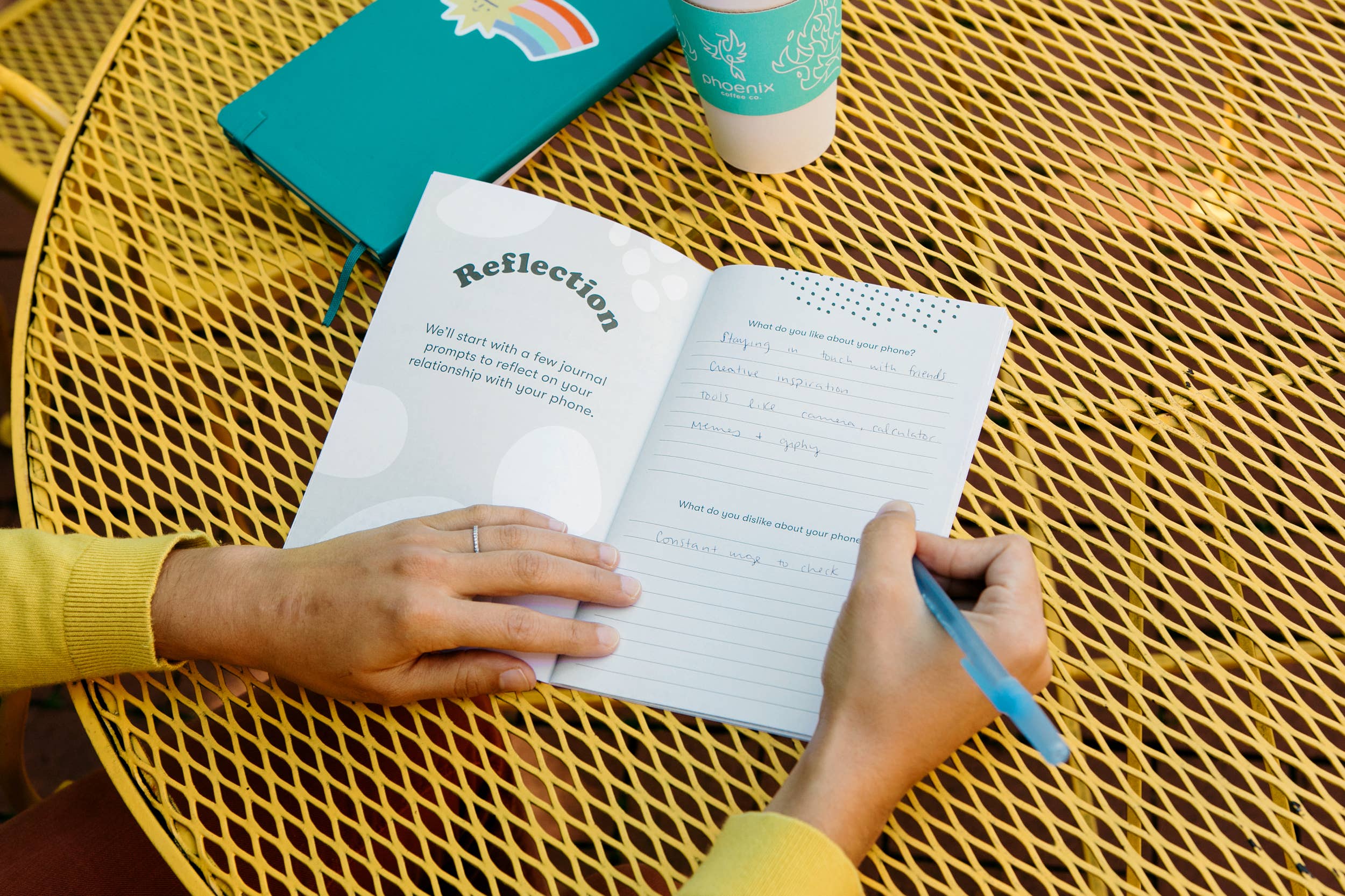 Free Period Press – Livro de autoajuda e desenvolvimento pessoal por atacado – Unplugged: Um caderno prático para redefinir sua relação com as telas3