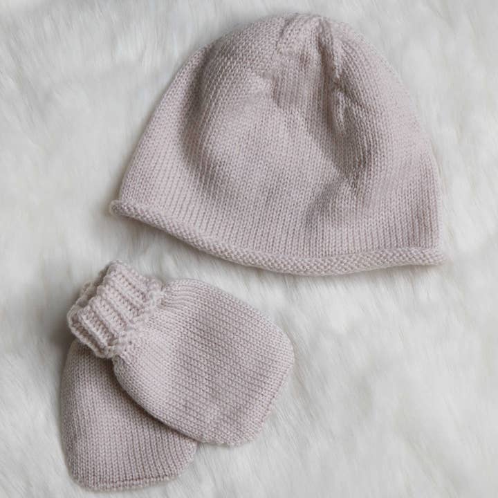 PERINNE - Kit bonnet et moufles de naissance 100% laine et autres tendances Résultats pour cadeau naissance en vente B2B. Retours gratuits et paiement à 60 jours sur Faire sur Faire.