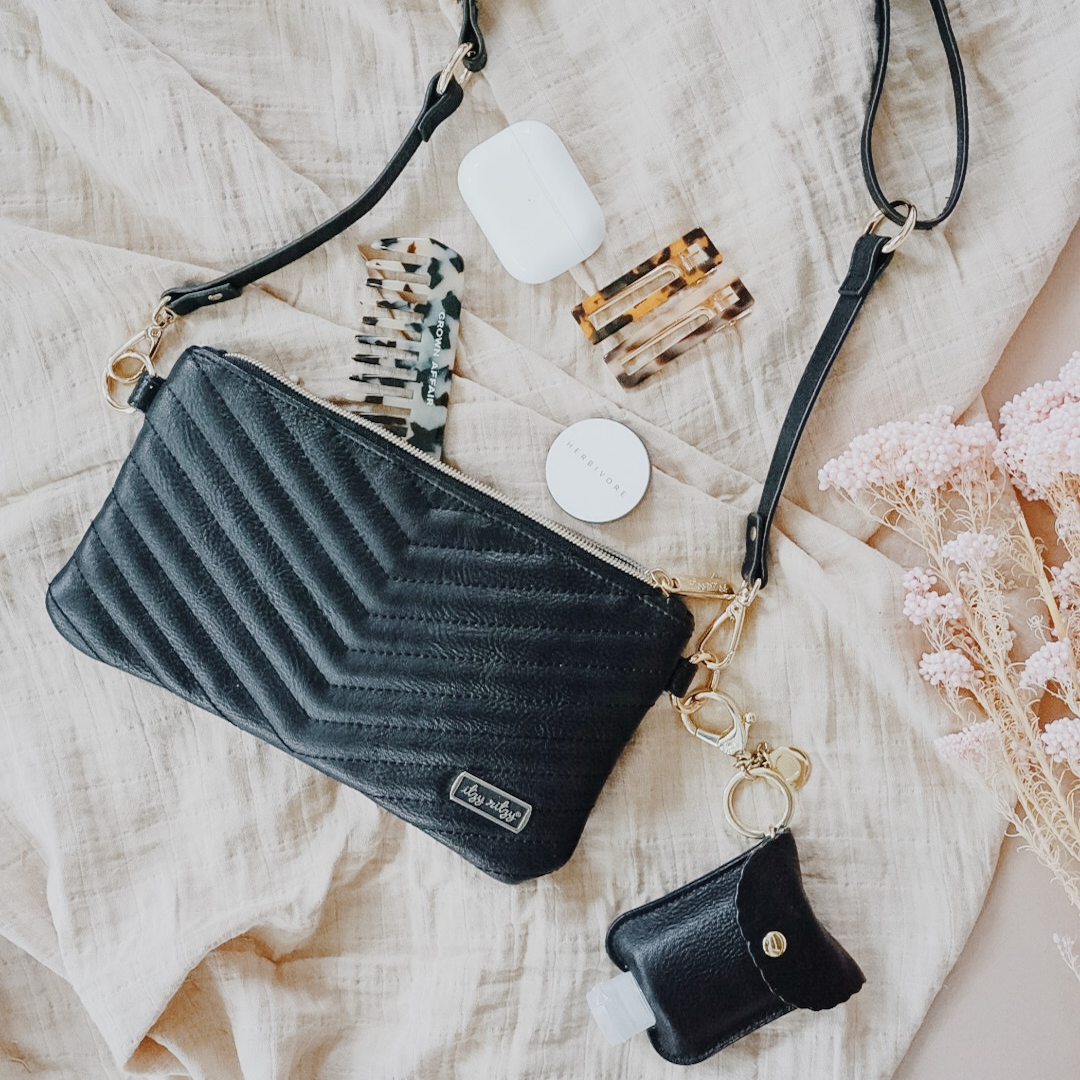 Itzy Ritzy - Wholesale Wallet - Women's - *OUTLET* Jetsetter Boss Pouch™ Wallet11