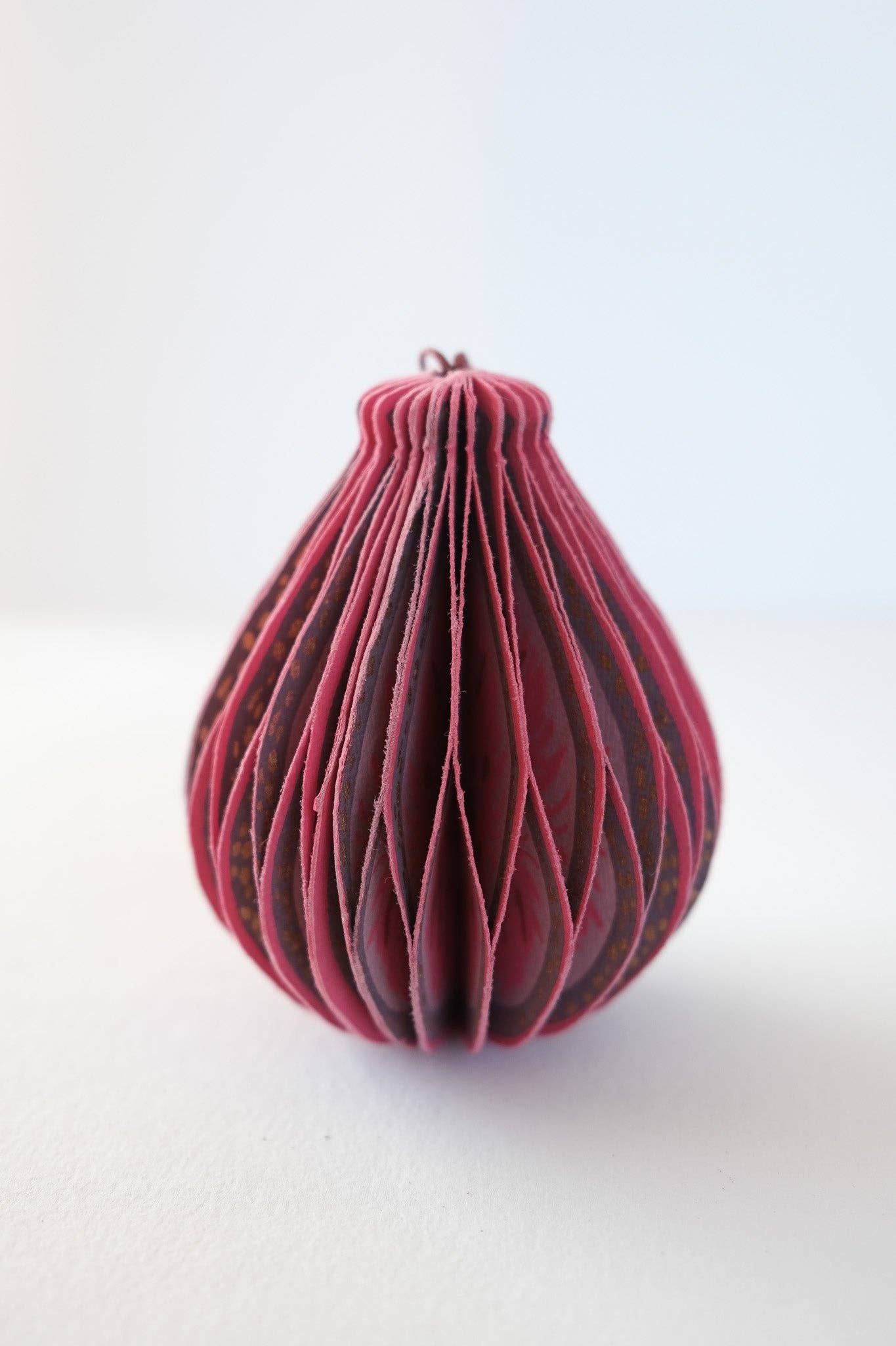 East End Press - Wholesale Ornament - Fig Honeycomb32