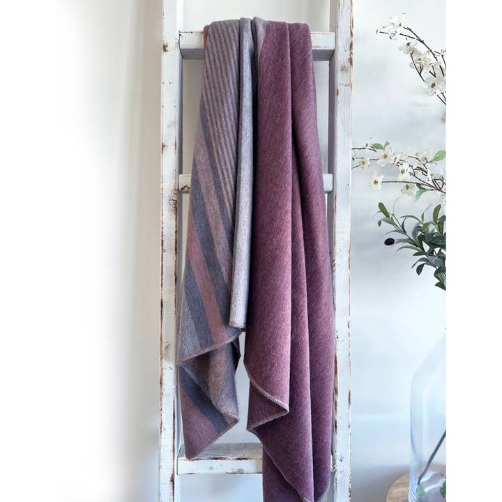 Shupaca Alpaca - Wholesale Throw Blanket - Alpaca Throw - Cranberry