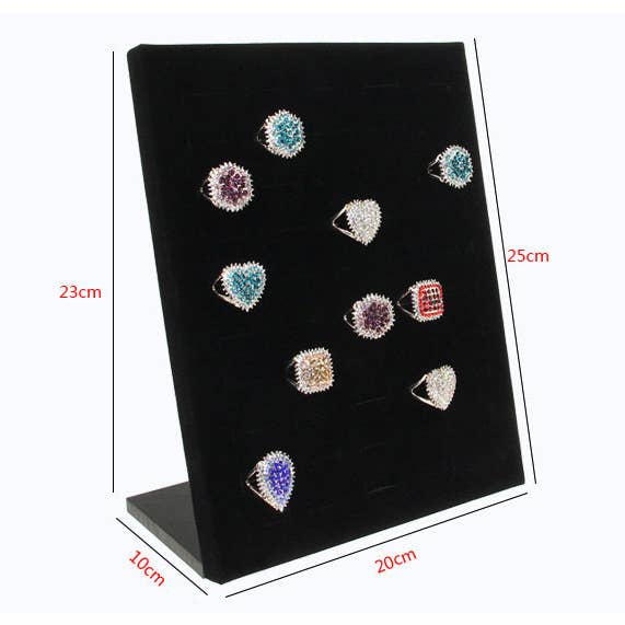 Zakka – Großhandel Schmuckständer & -display – Aufrechter Schmuckständer aus schwarzem Samt für 50 Ringe1