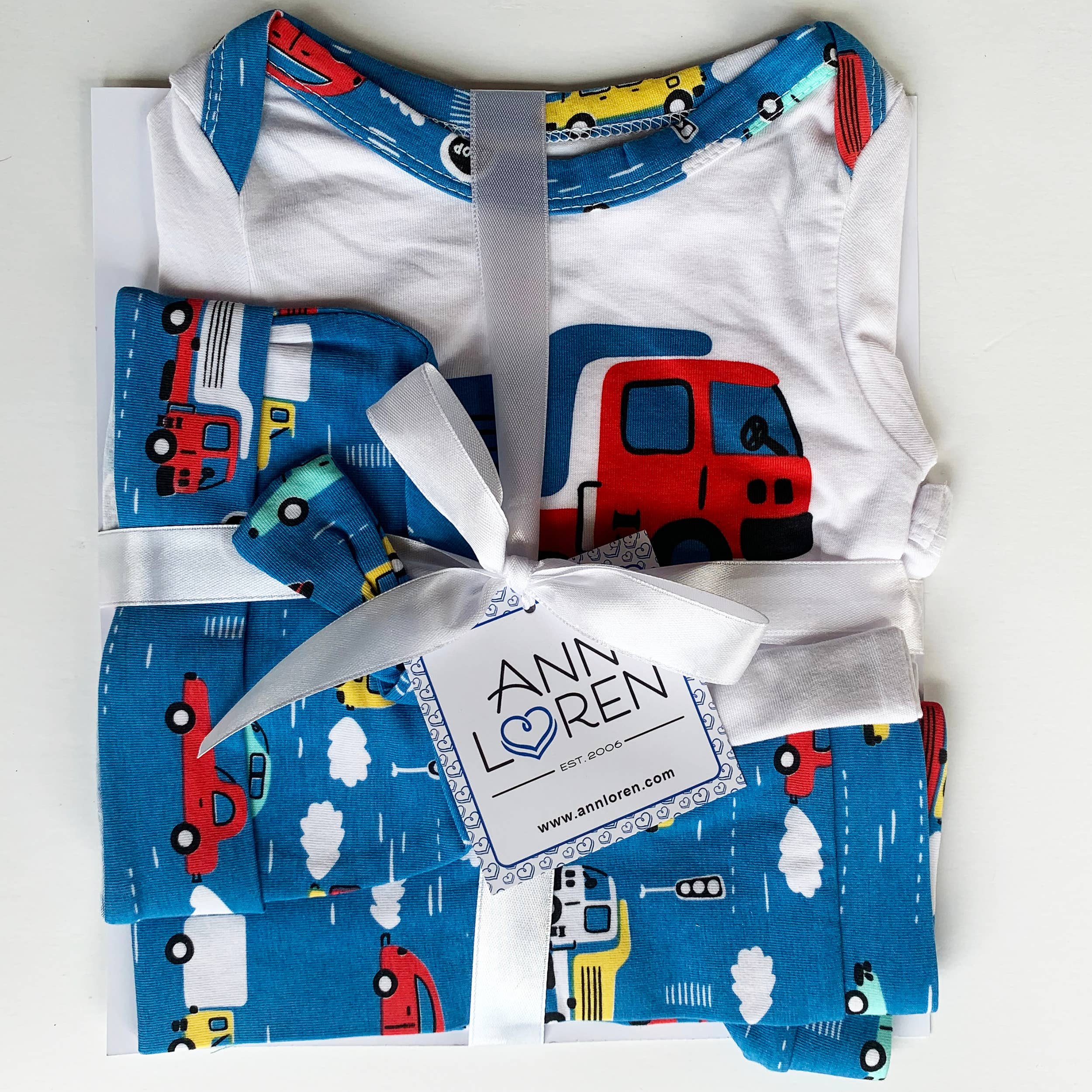 AnnLoren – wholesale Clothing set – Baby – Boys 3 pc Baby Shower Gift  Layette Onesie Cars &amp; Trucks PJS4