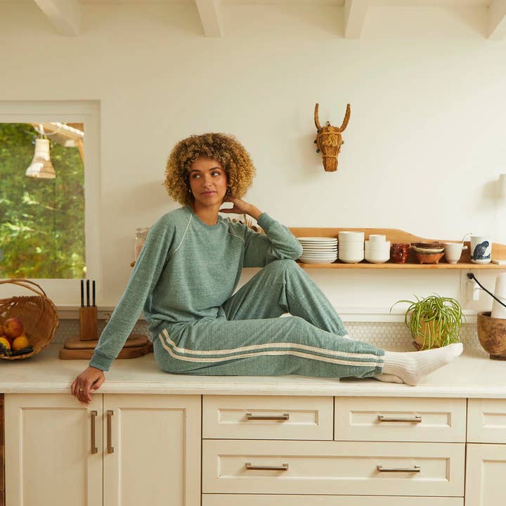 Retro Gym Sweatbyxa - Grön Ljung för wholesale av Lauren James