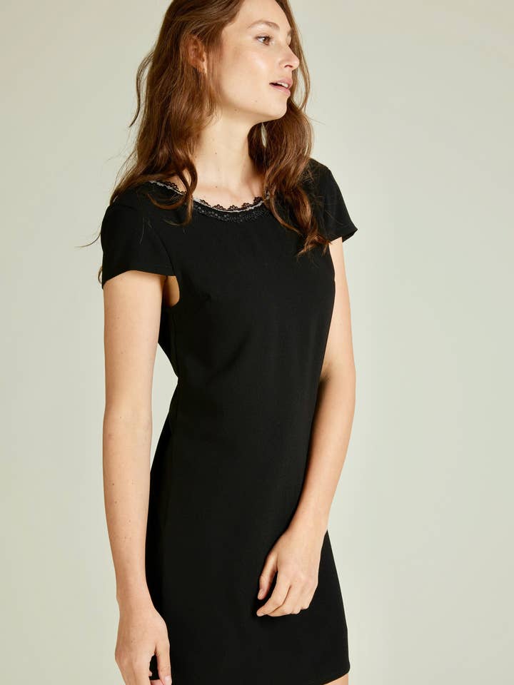 Andy & Lucy - Wholesale Dress - Women's - Royalist - V-back and lace short dress20