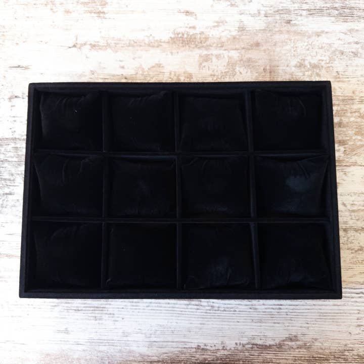 Girl Ran Away With the Spoon - Wholesale Jewelry Stand & Display - Pillow Box Display2