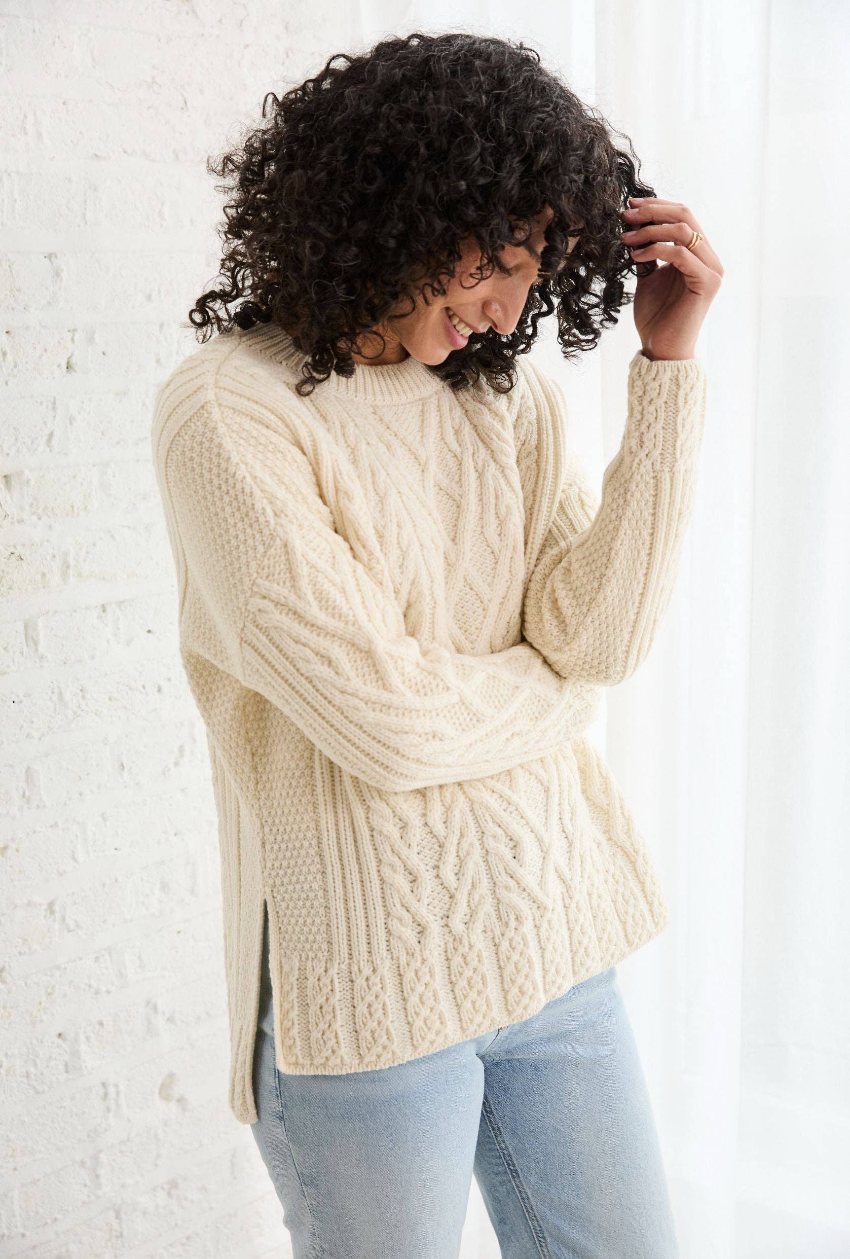 Aran Woollen Mills - Venta al por mayor Jersey de punto - Mujer - Suéter Tully Box Aran - Crema2