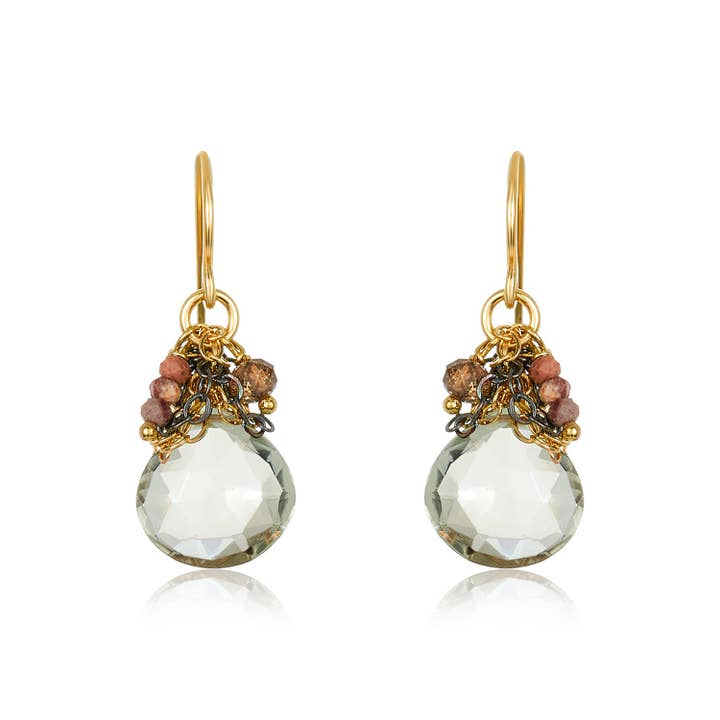 Amelia em Brincos Verdes por atacado de Mabel Chong