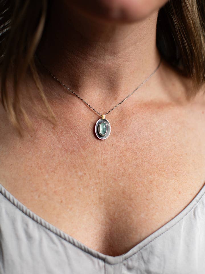 Colar Ponto Oval por atacado de Austin Titus Studio