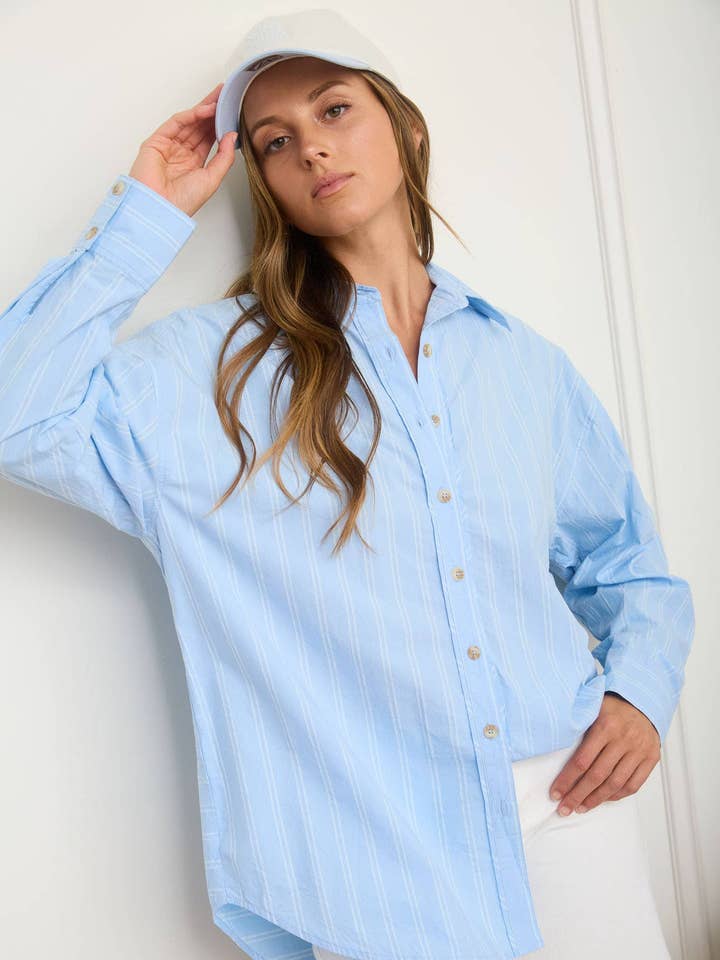 STRIBET OVERSIZE SKJORTE MED LANGÆRMET KRAVE for engroshandel hos J.O.A