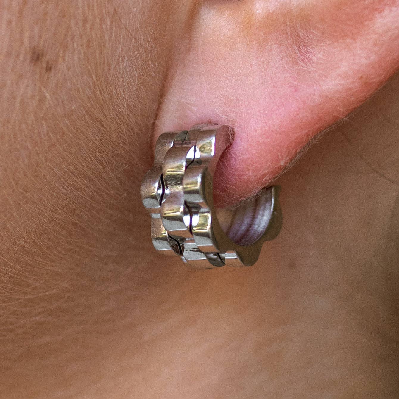 Argent Lineage Hoops Argent en vente sur Faire2