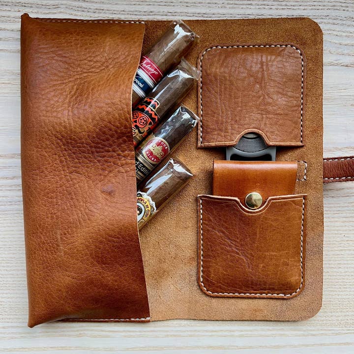 A. M. Aiken - Wholesale Humidor/Cigar Accessory - 4 Cigars Drum-Dyed Leather Cigar Case6