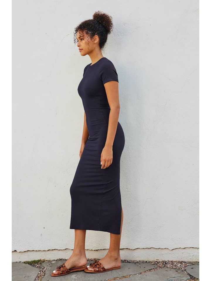 Dress Forum - Wholesale Dress - Women's - Ribbed Knit Back Slit T-Shirt Dress (1)24