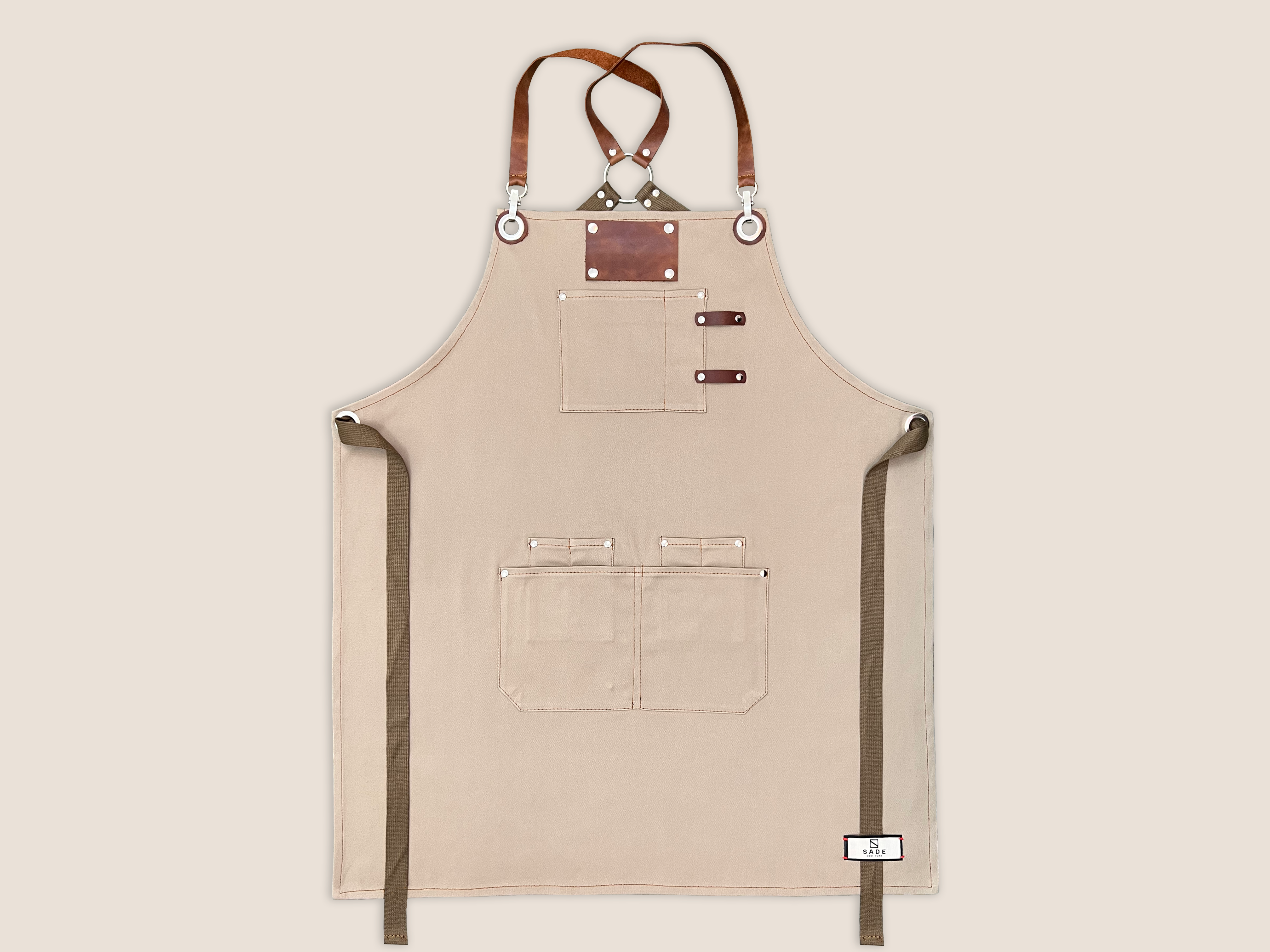 Graine de coton Tablier à bretelles croisées en toile de coton de haute qualité en vente sur Faire1