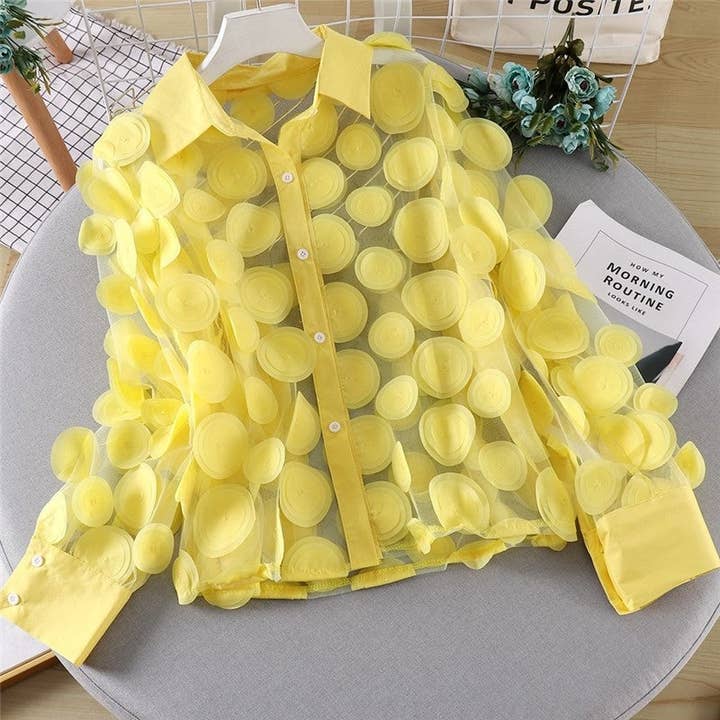 FurDecoration – wholesale Tröja med knappar – Dam – Stilren 3D-blus i blommig organza