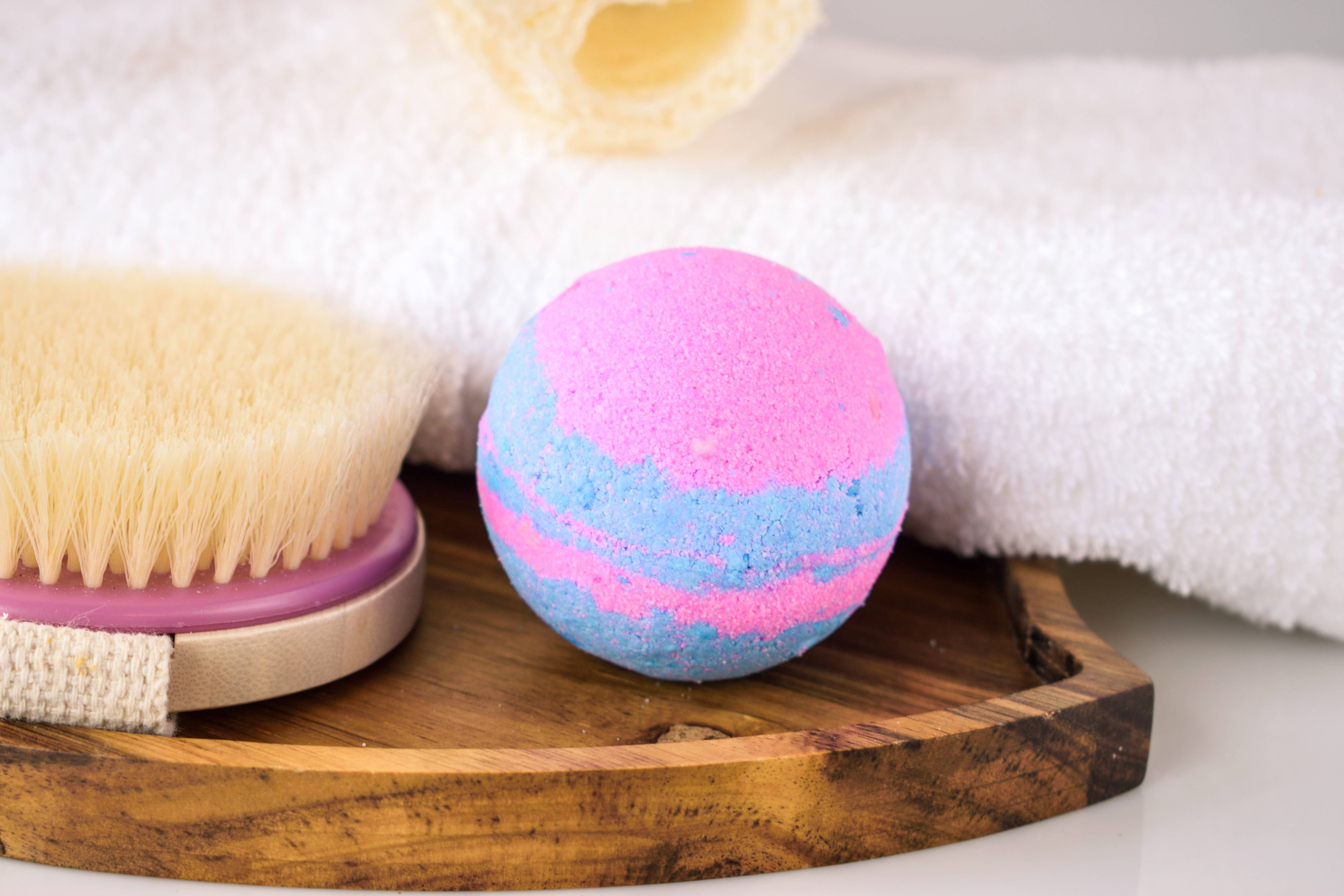 Lotus and the Wolf – Großhandel Badebombe/-sprudeltabletten – Badebombe - Zuckerwatte1