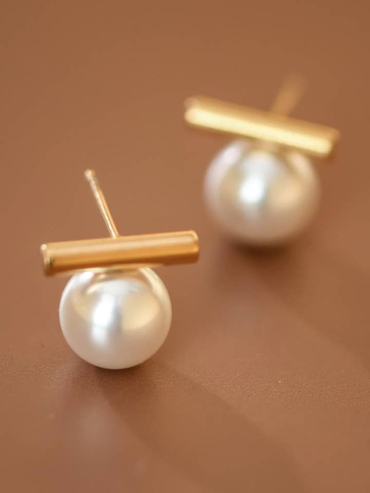 18K Gold Plated Waterproof Stainless Steel Stud Earrings - 7769 for wholesale by Mia Accessories