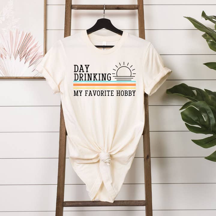 Thé naturel Day Drinking pour la vente par Simply Tees