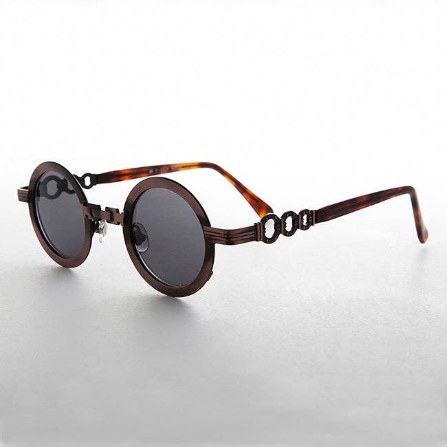 Óculo de Sol Vintage Redondo com Corrente Bridge - Link por atacado de SUNGLASS MUSEUM