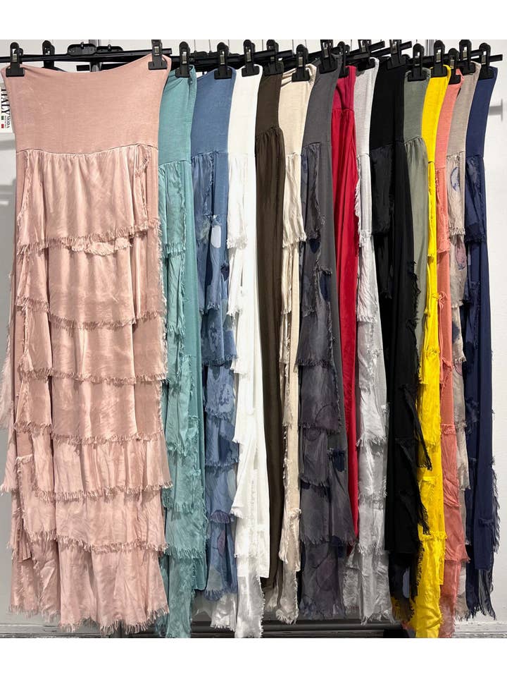 Dance in Paris – Engroshandel Nederdel - Dame – Silkestofset ensfarvet nederdel med lag