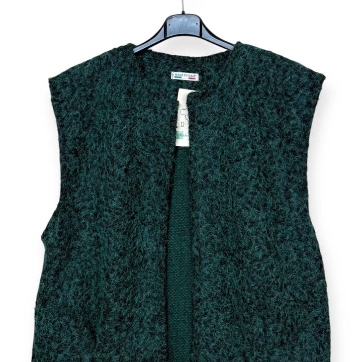 AH GR24120 - Gilet Sans Manches en Laine et autres tendances Résultats pour gilet femme en vente B2B. Retours gratuits et paiement à 60 jours sur Faire sur Faire.