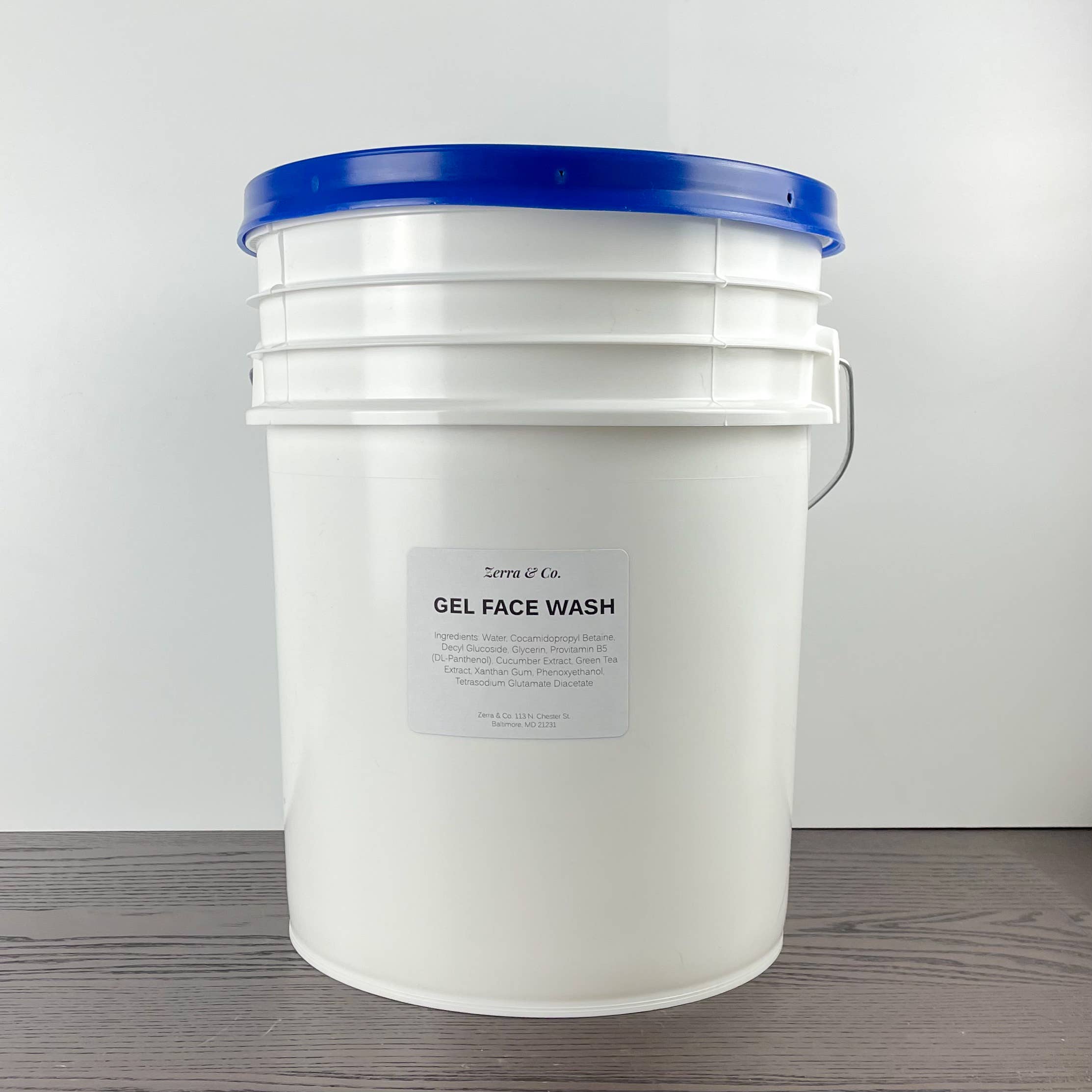 Zerra & Co. - Vente Nettoyants pour le visage - Gel Nettoyant Visage en Vrac | Recharge Douceur Nettoyante Zéro Déchet0