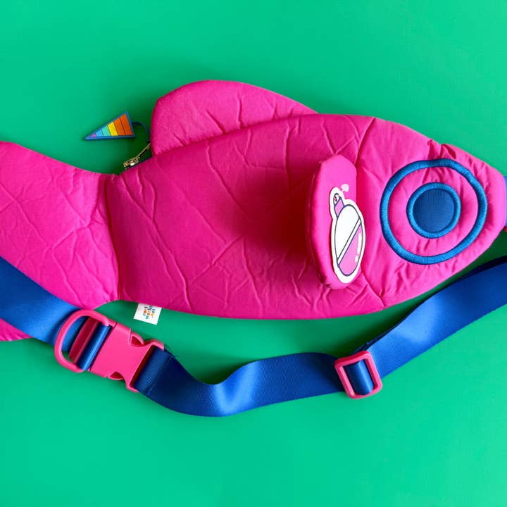 Curlworks - Wholesale Crossbody Bag - Women's - The Fish Bag - Sporty Pink3