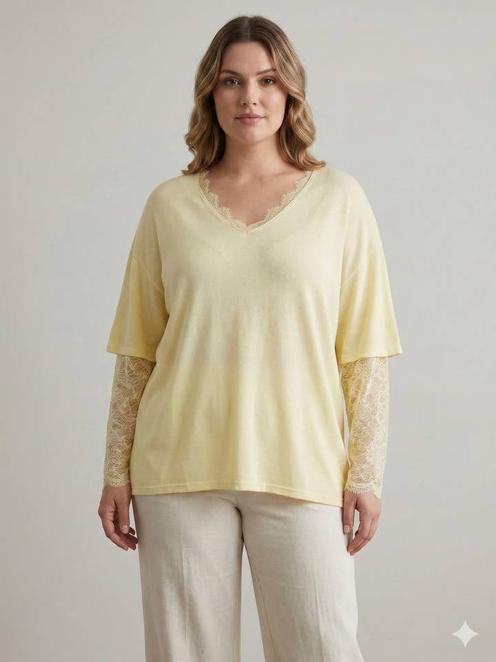 Grote maat - Ruim T-shirt met kanten mouwen voor wholesale door C'MELODIE