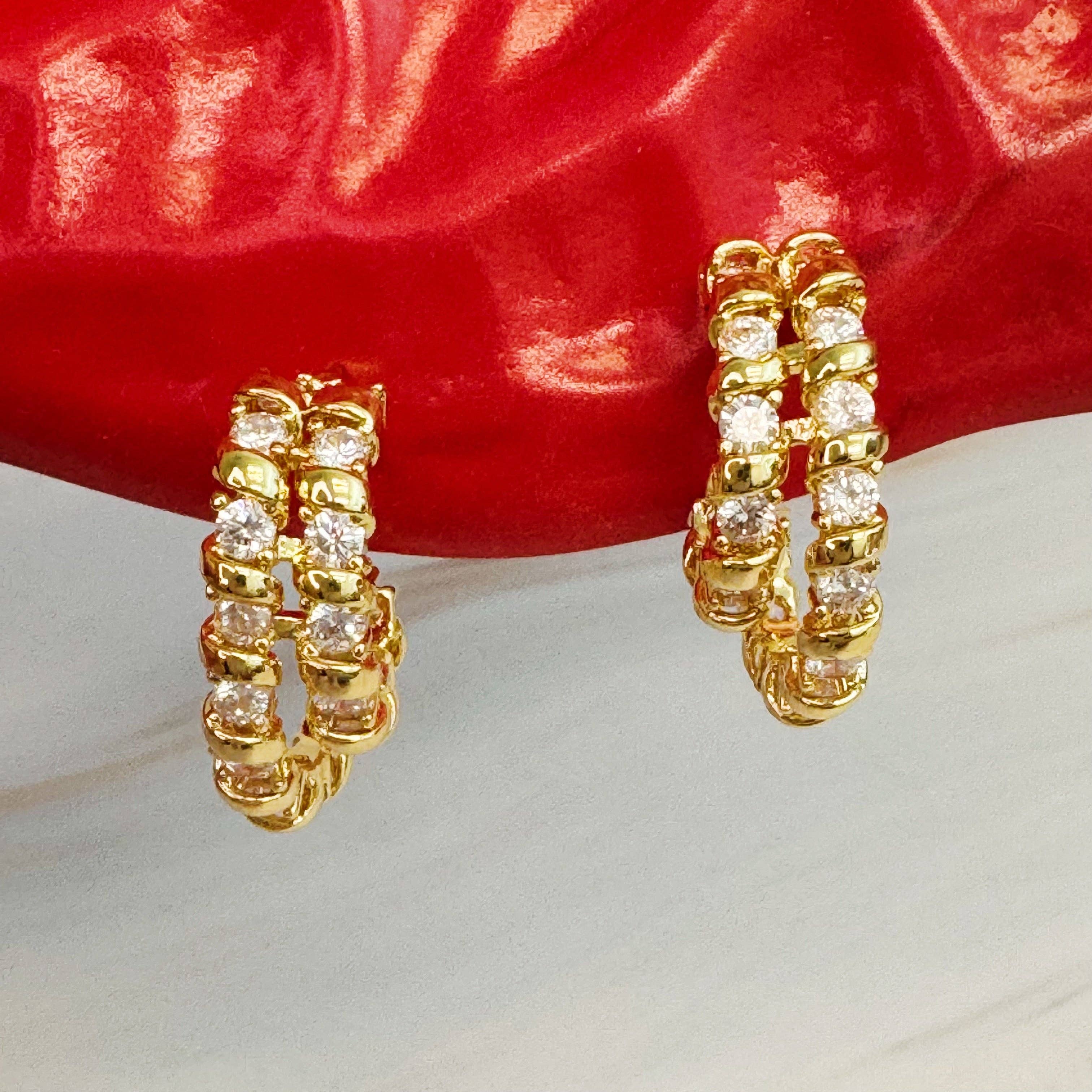 Ellison+Young - Wholesale Oorringen - Spiraalvormige Sprankelende Dubbele Hoepeloorbellen1