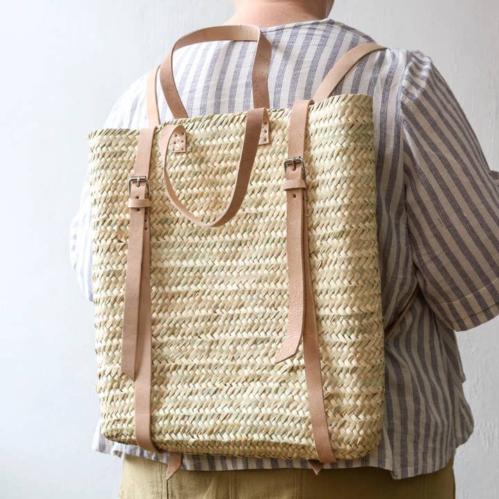 Sac à dos en paille tressée - Cuir naturel pour la vente par Pathiya