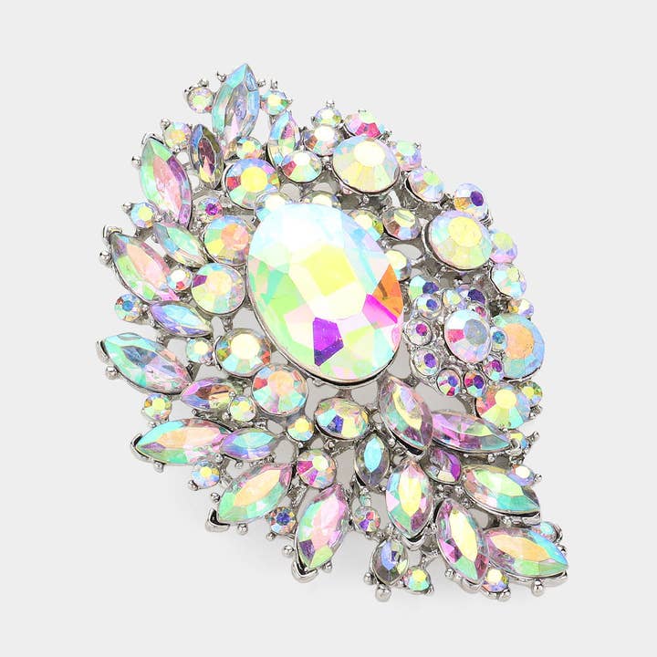 Spilla a grappolo con pietre ovali in vetro e pietre marquise. per la vendita all'ingrosso da parte di Sensibling Corp.