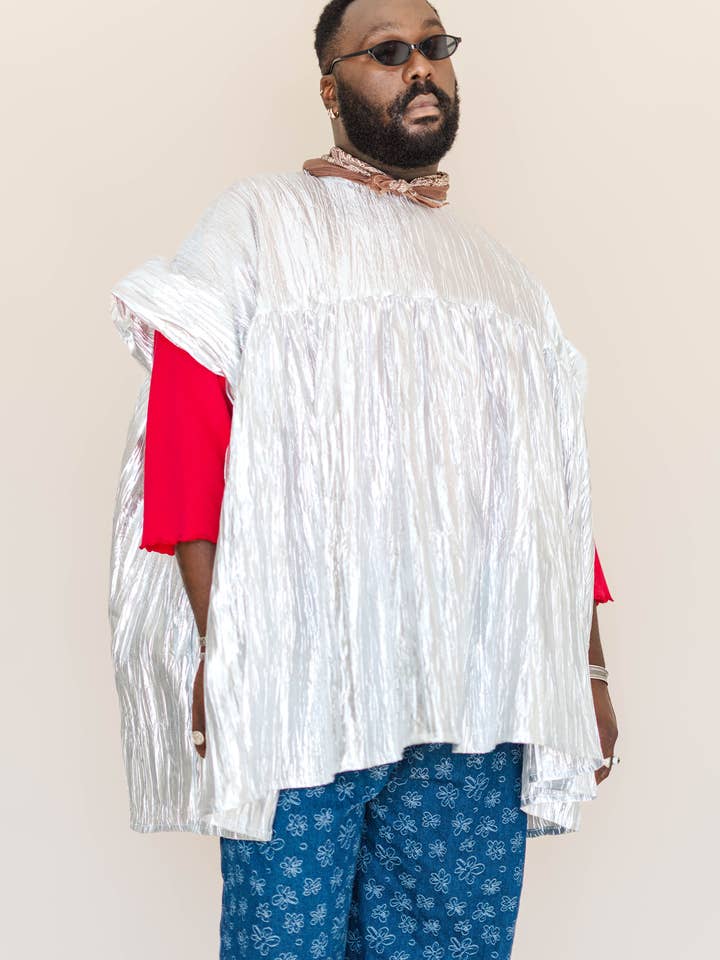 Nettle Studios - Wholesale Sweatshirt - Unisex - Size Inclusive Plus Size Gender Neutral Red Sweatshirt Tee17