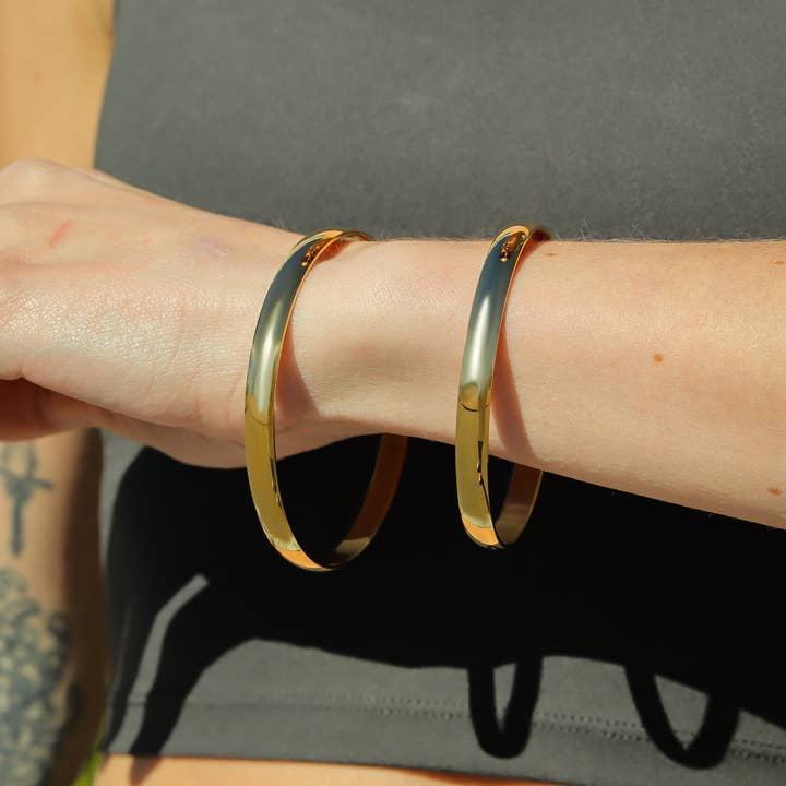 WJW - Wholesale Bangle Bracelet - 18K Gold PVD Coated Engravable Stainless Steel Bangle