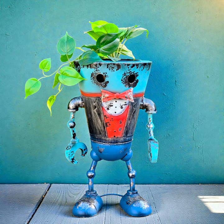 Vintage Metal Robot Planter – Rustic Garden Robot Flower Pot Decor for wholesale by Artisan Metal Art INC