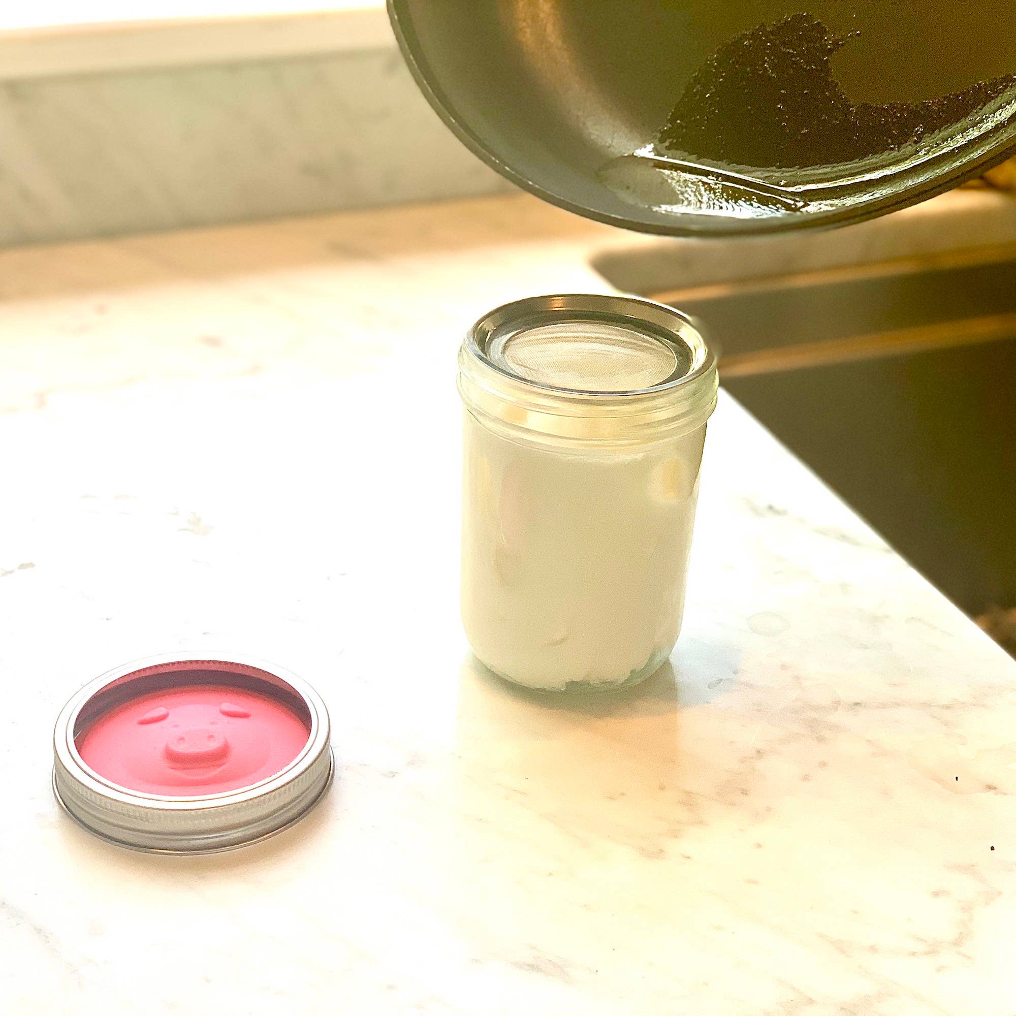 Fox Run Brands - Wholesale Jar - Jarware Silicone Grease Saver Lid, Wide Mouth Mason Jar1