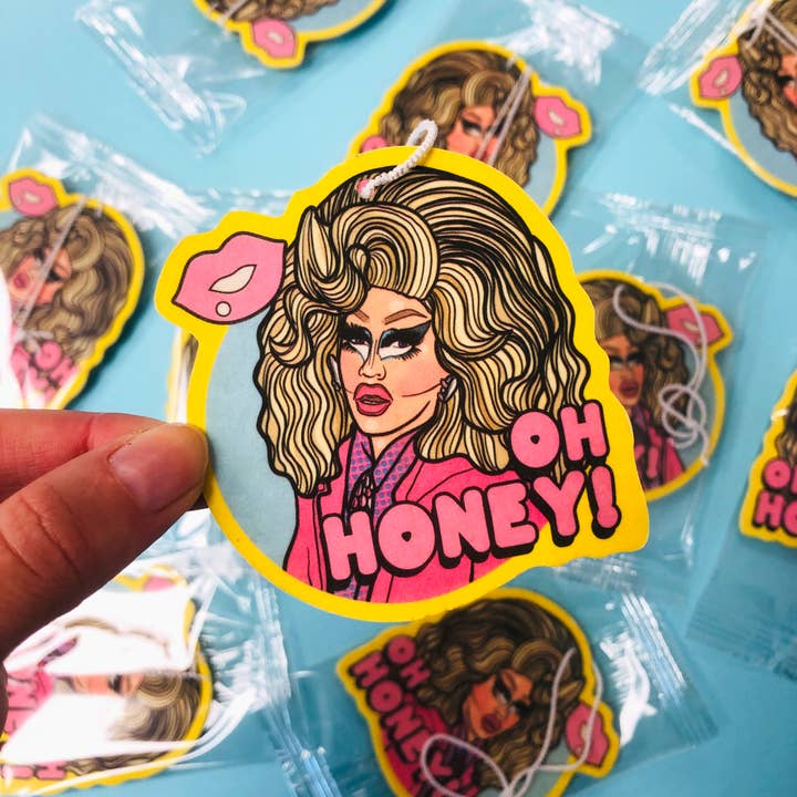 Studio Soph (We Pay Your Import Fees - We Ship DDP) – Großhandel Auto-Lufterfrischer – Damen – Oh Honey! Trixie Mattel Drag Queen Lufterfrischer