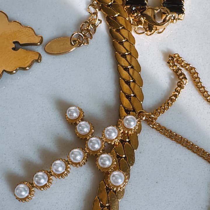 Pearl Cross Necklace for wholesale by MOOD